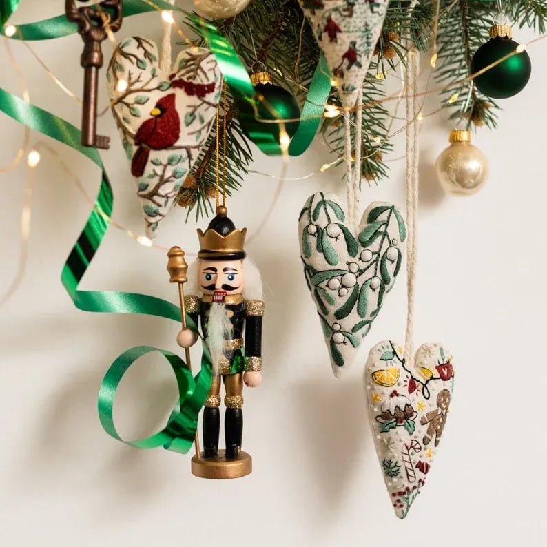 🎉2025 Christmas Sale 49% Discount - DIY Heart Shaped Hand Embroidered Christmas Ornament Kit